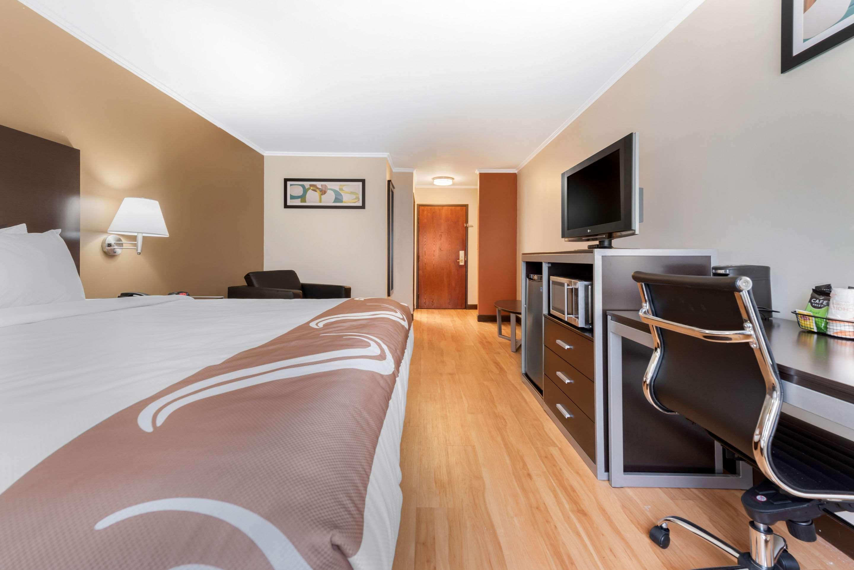 Quality Inn Fairborn Eksteriør bilde