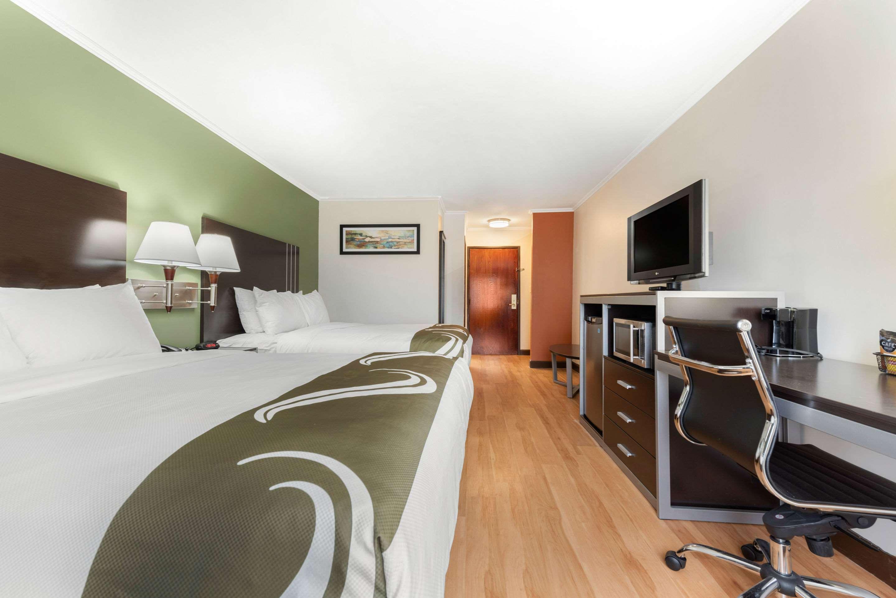 Quality Inn Fairborn Eksteriør bilde