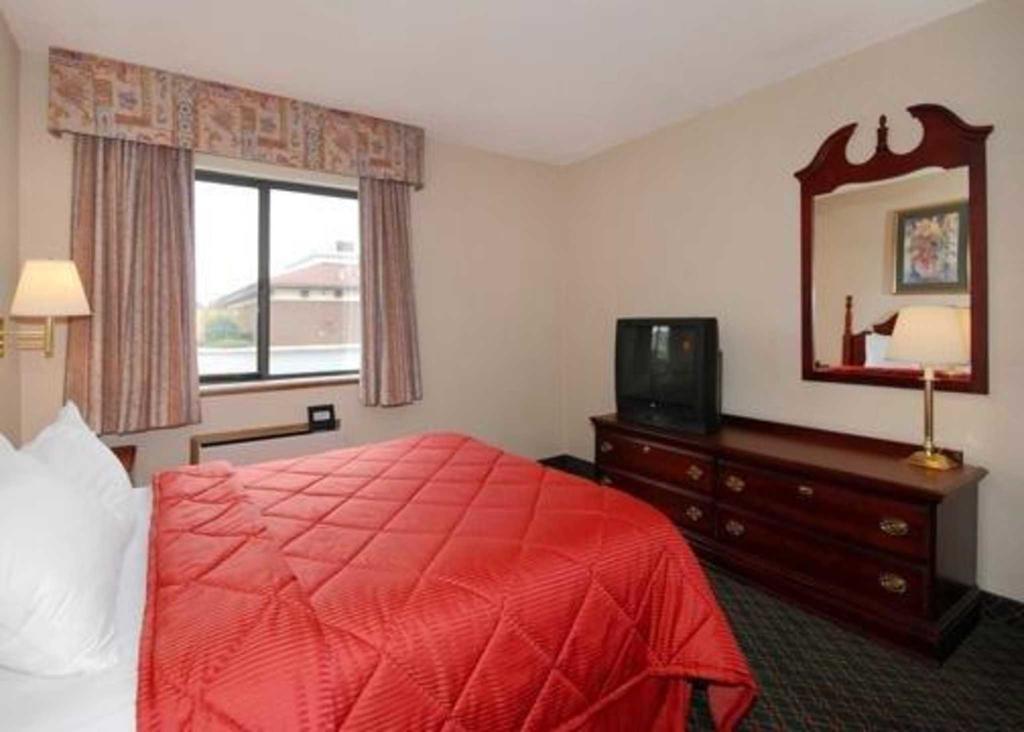 Quality Inn Fairborn Eksteriør bilde