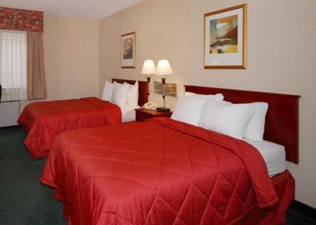 Quality Inn Fairborn Eksteriør bilde