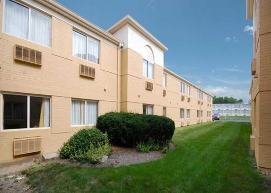 Quality Inn Fairborn Eksteriør bilde