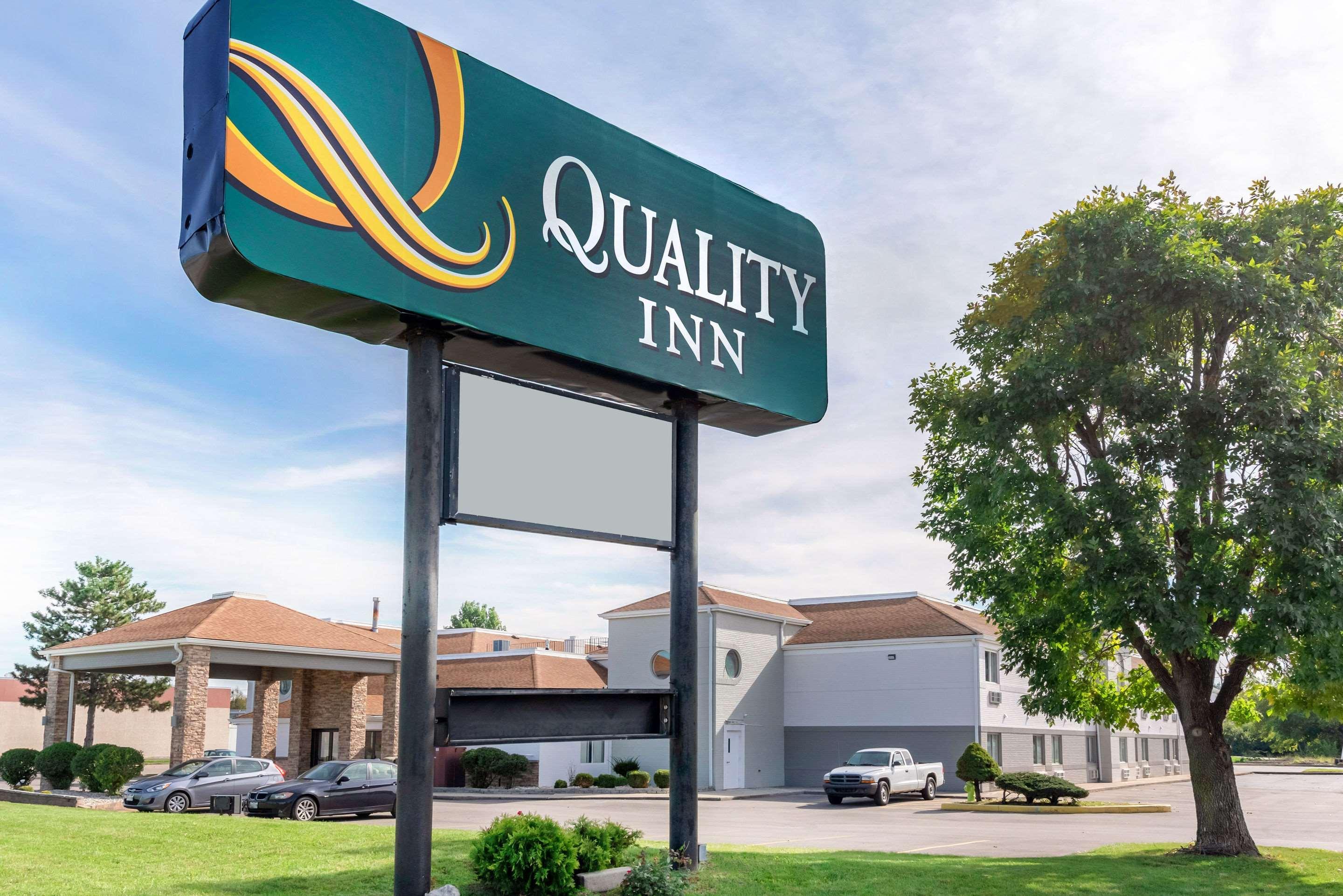 Quality Inn Fairborn Eksteriør bilde